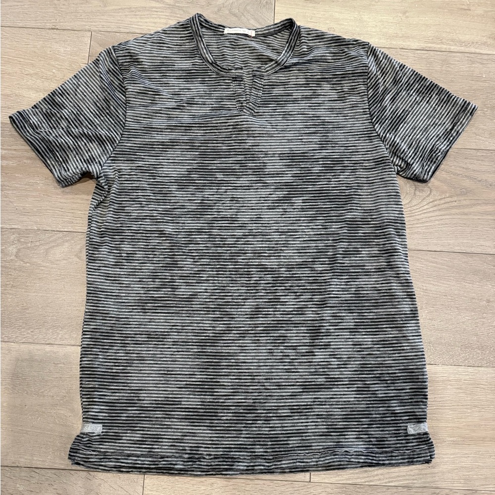 Alternative brand Men's Black Striped Shirt size L